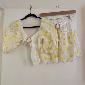 Place Nationale White Embroidered Daisy Belted Set - Small